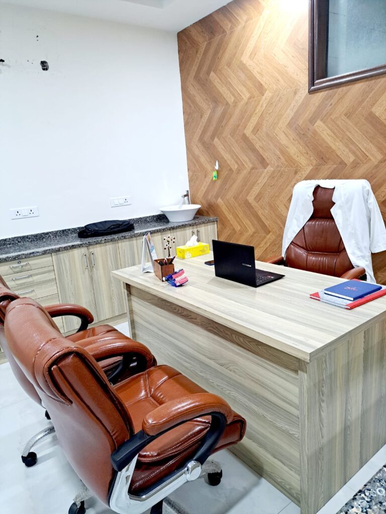 Best Dental Clinic in South Delhi - Makkar's Multispeciality Dental Clinic