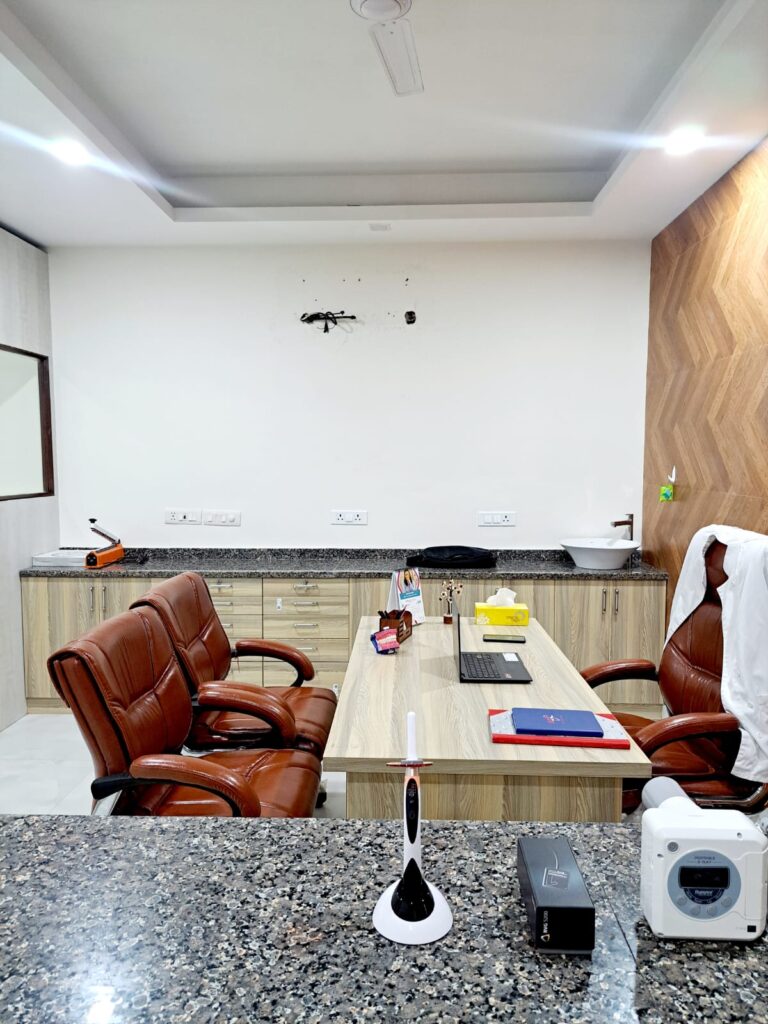 Best Dental Clinic in South Delhi - Makkar's Multispeciality Dental Clinic